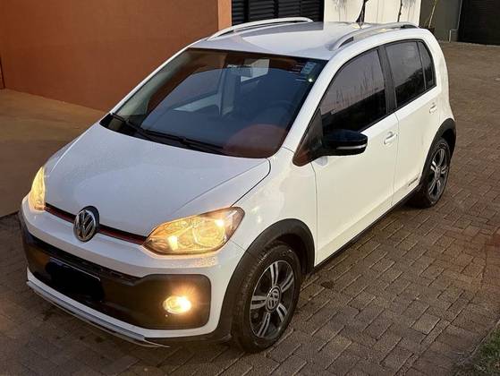 VOLKSWAGEN UP 1.0 170 TSI TOTAL FLEX XTREME 4P MANUAL